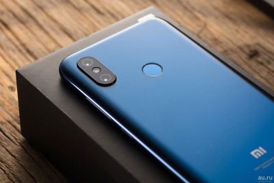Лот: 13261667. Фото: 1. Xiaomi Pocophone F1. 6Gb/64Gb... Смартфоны