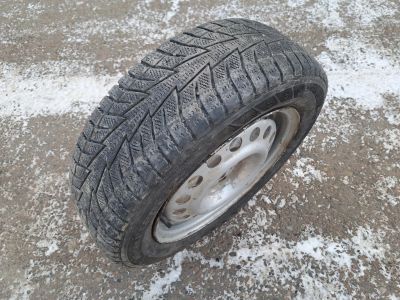 Лот: 24947939. Фото: 1. 175/65/14 Hankook Winter i"Cept... Шины на дисках