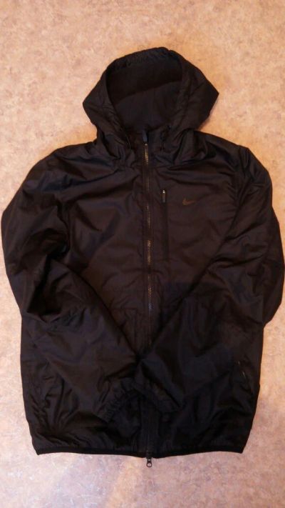 Лот: 6872580. Фото: 1. Куртка Nike. Верхняя одежда