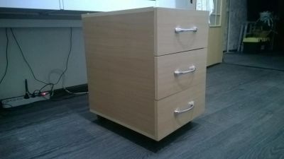 Лот: 6108606. Фото: 1. Тумбочка очень дешево)))выбрасывать... Тумбы