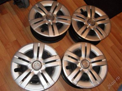 Лот: 2686286. Фото: 1. Комплект 15" диски с колпаками. Диски