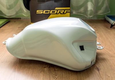Лот: 9844705. Фото: 1. Бензобак kawasaki er 6 2012-2015. Запчасти