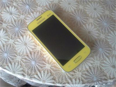 Лот: 7899773. Фото: 1. Яркий смартфон Samsung galaxy... Смартфоны