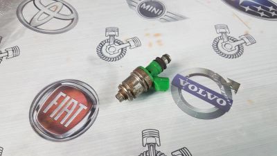 Лот: 23585713. Фото: 1. Форсунка Suzuki Grand Vitara H25A... Двигатель и элементы двигателя