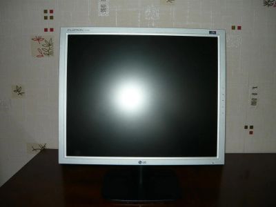 Лот: 3576188. Фото: 1. Монитор LG Flatron L1918S-SN. ЖК-мониторы