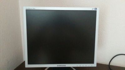 Лот: 6184182. Фото: 1. Samsung SyncMaster 740BF. ЖК-мониторы