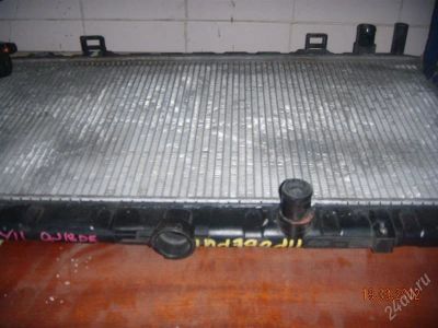 Лот: 2283922. Фото: 1. радиатор nissan tino Qg18 de. Двигатель и элементы двигателя