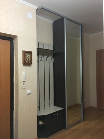 Лот: 6938953. Фото: 1. Шкаф вместительный в прихожую... Прихожие, гардеробные