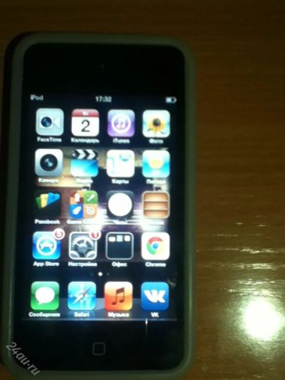 Лот: 3833381. Фото: 1. ipod tuch 4 8 gb black. Смартфоны