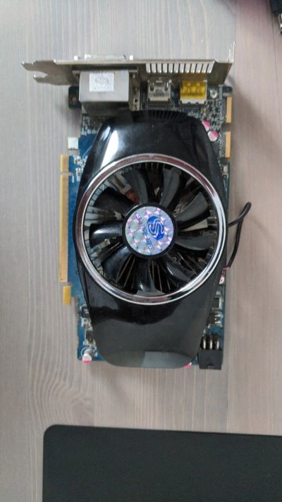 Лот: 17460803. Фото: 1. Видеокарта amd hd 5750. Видеокарты