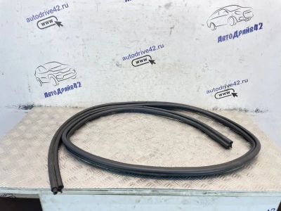 Лот: 25646802. Фото: 1. уплотнитель двери багажника Nissan... Двигатель и элементы двигателя