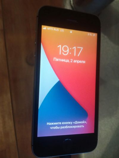 Лот: 17422709. Фото: 1. Айфон se 32 обмен на андроид. Смартфоны