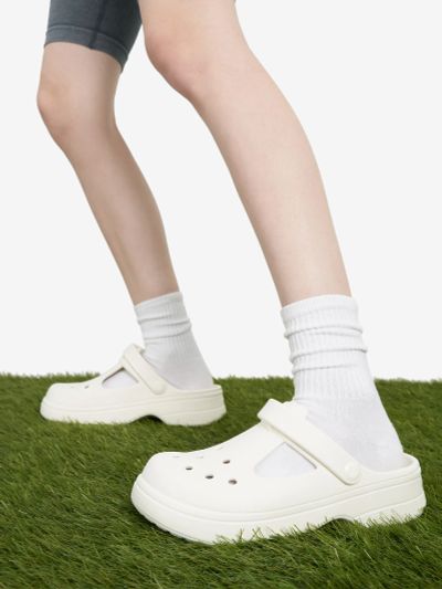 Лот: 25367850. Фото: 1. Сабо для девочек Crocs Classic... Шлепанцы, сланцы