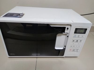 Лот: 17083420. Фото: 1. Микроволновая печь Samsung. Микроволновки, мини-печи