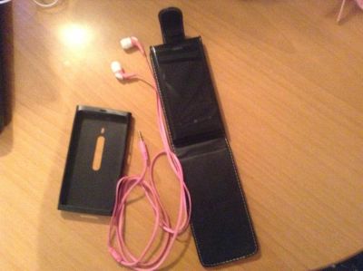 Лот: 3169385. Фото: 1. Nokia Lumia 800. Смартфоны