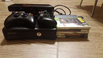 Лот: 11206321. Фото: 1. Xbox 360 Slim. Игровые приставки, консоли