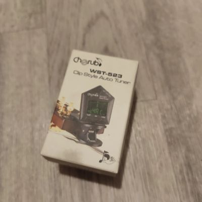 Лот: 18393591. Фото: 1. Тюнер для гитары состояние новое. Гитары