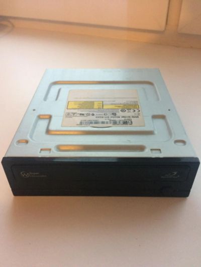 Лот: 8492453. Фото: 1. DVD-RW привод SATA. Приводы CD, DVD, BR, FDD
