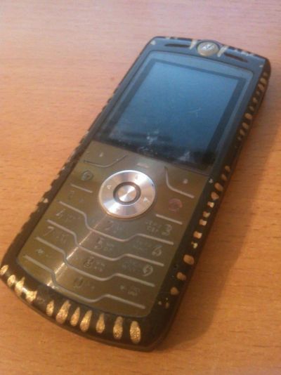 Лот: 6528180. Фото: 1. Motorola L7 SLVR. Кнопочные мобильные телефоны