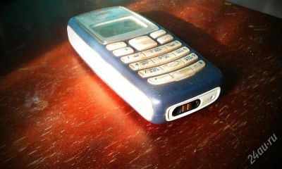 Лот: 2194136. Фото: 1. Nokia 2100 топовая трубка , поношеная... Кнопочные мобильные телефоны