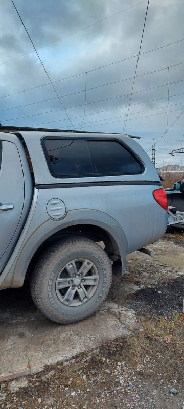 Лот: 24561410. Фото: 1. Стекло левое боковое кунг аэроклас... Багажники, боксы, фаркопы