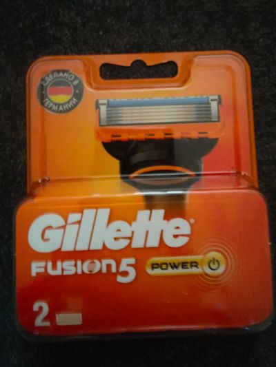 Лот: 21758972. Фото: 1. Лезвия Gillette Fusion 5 (кассеты... Бритвенные станки и лезвия