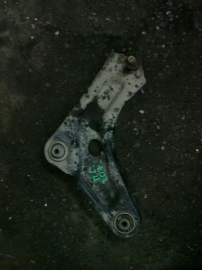 Лот: 7271078. Фото: 1. рычаг подвески Peugeot 207. Ходовая, подвеска, рулевое управление