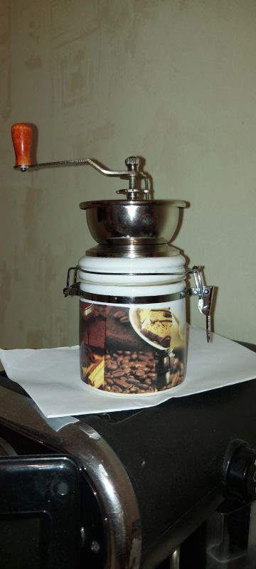 Лот: 17641254. Фото: 1. Керамическаяая кофемолка. Кухонная