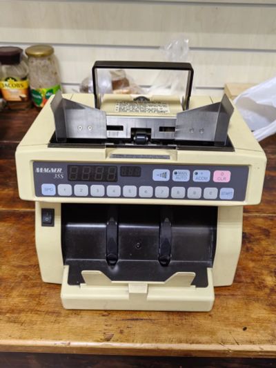 Лот: 25003015. Фото: 1. Счётчик банкнот Magner 35DC-10Keys. Оргтехника, ПО, серверы