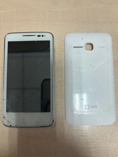 Лот: 24636692. Фото: 1. №1822 . Смартфон MTC 972 ( Неисправно... Смартфоны