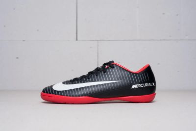Лот: 11185427. Фото: 1. Футбольная обувь Nike Mercurial... Кеды, кроссовки, слипоны
