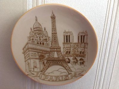 Лот: 9003801. Фото: 1. Тарелка коллекционная Франция. Сувенирные мелочи