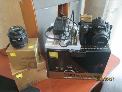 Лот: 5612466. Фото: 1. Продам Зеркальный фотоаппарат... Цифровые зеркальные