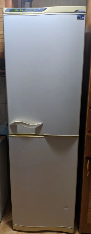Лот: 17281934. Фото: 1. Холодильник Атлант двухкомпрессорный. Холодильники, морозильные камеры