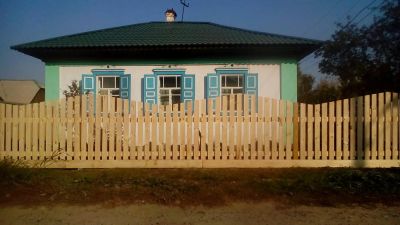 Лот: 8263010. Фото: 1. Забор деревянный из штакетника. Другое (для дачи, дома, огорода, бани, парка)