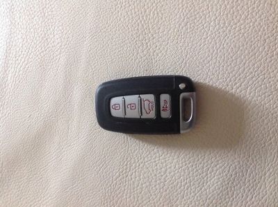 Лот: 14718383. Фото: 1. Ключ брелок Kia ( smart key). Электрооборудование