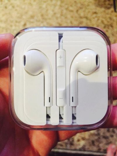 Лот: 4587367. Фото: 1. Гарнитура (Наушники) Earpods... Красноярск