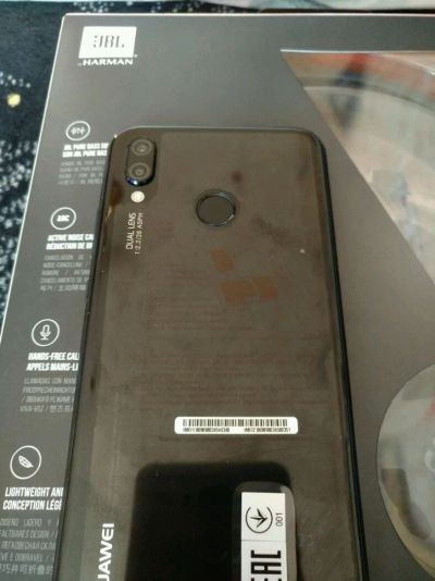 Лот: 12520972. Фото: 1. Huawei P20 Lite, JBL 600BT ОБМЕН. Смартфоны