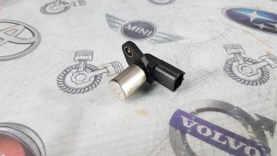 Лот: 23586915. Фото: 1. Датчик положения коленвала Mazda... Электрооборудование