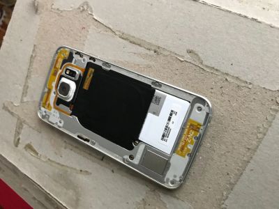 Лот: 11938740. Фото: 1. Samsung s6 edge 64gb white. Смартфоны