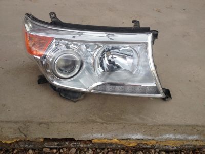 Лот: 4107720. Фото: 1. Toyota Land Cruiser 200 фара оригинал. Оптика и освещение