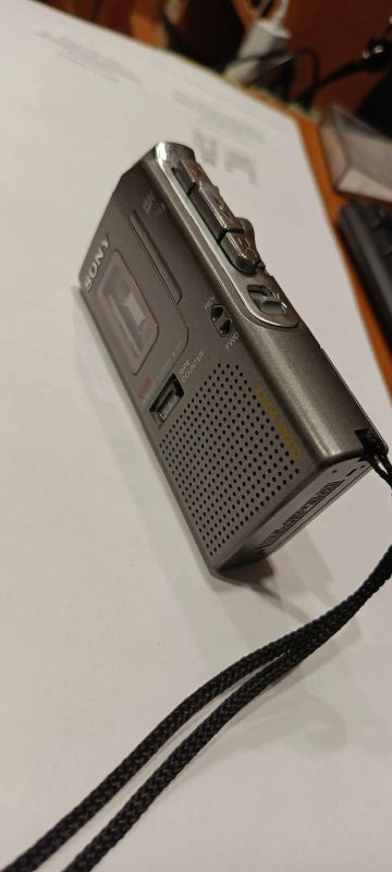 Лот: 24305809. Фото: 1. диктофон кассетный SONY. Диктофоны