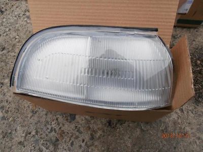 Лот: 4929895. Фото: 1. габарит Toyota Sprinter ae100... Оптика и освещение