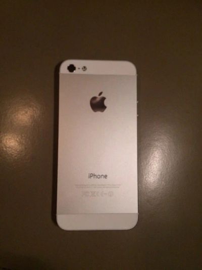 Лот: 6670497. Фото: 1. Iphone 5 16gb. Смартфоны