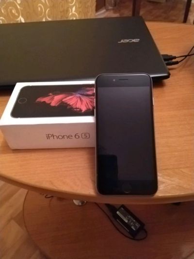 Лот: 13997365. Фото: 1. Продам iPhone 6s 64 Гб. Смартфоны