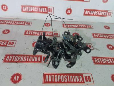 Лот: 20894313. Фото: 1. Петля двери Toyota Avensis AZT250... Кузов