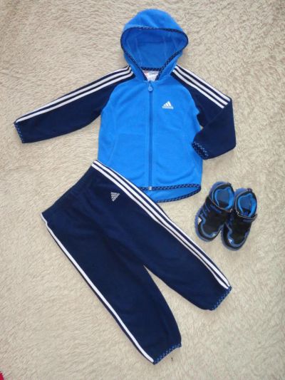 Лот: 11049835. Фото: 1. Фирменный костюм Adidas (Оригинал... Спортивная одежда