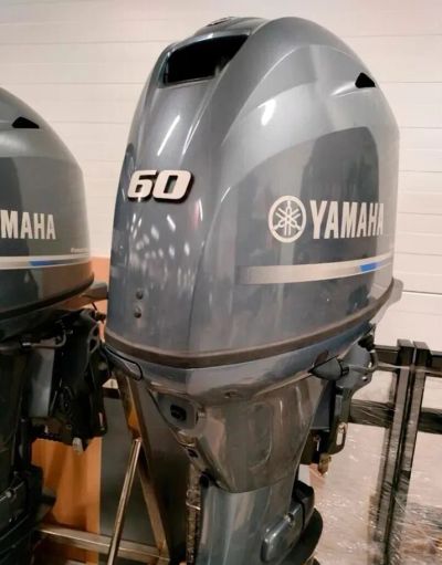 Лот: 25362778. Фото: 1. 4х-тактный лодочный мотор YAMAHA... Лодочные моторы