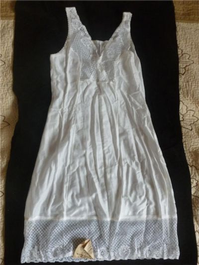 Лот: 7630502. Фото: 1. Комбинация 44-46 новая, винтаж. Нижнее бельё