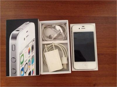 Лот: 7850209. Фото: 1. iPhone 4 8Gb. Смартфоны